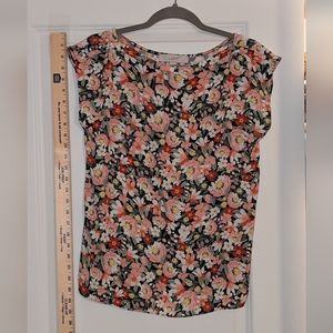 Beautiful loft top NWT!